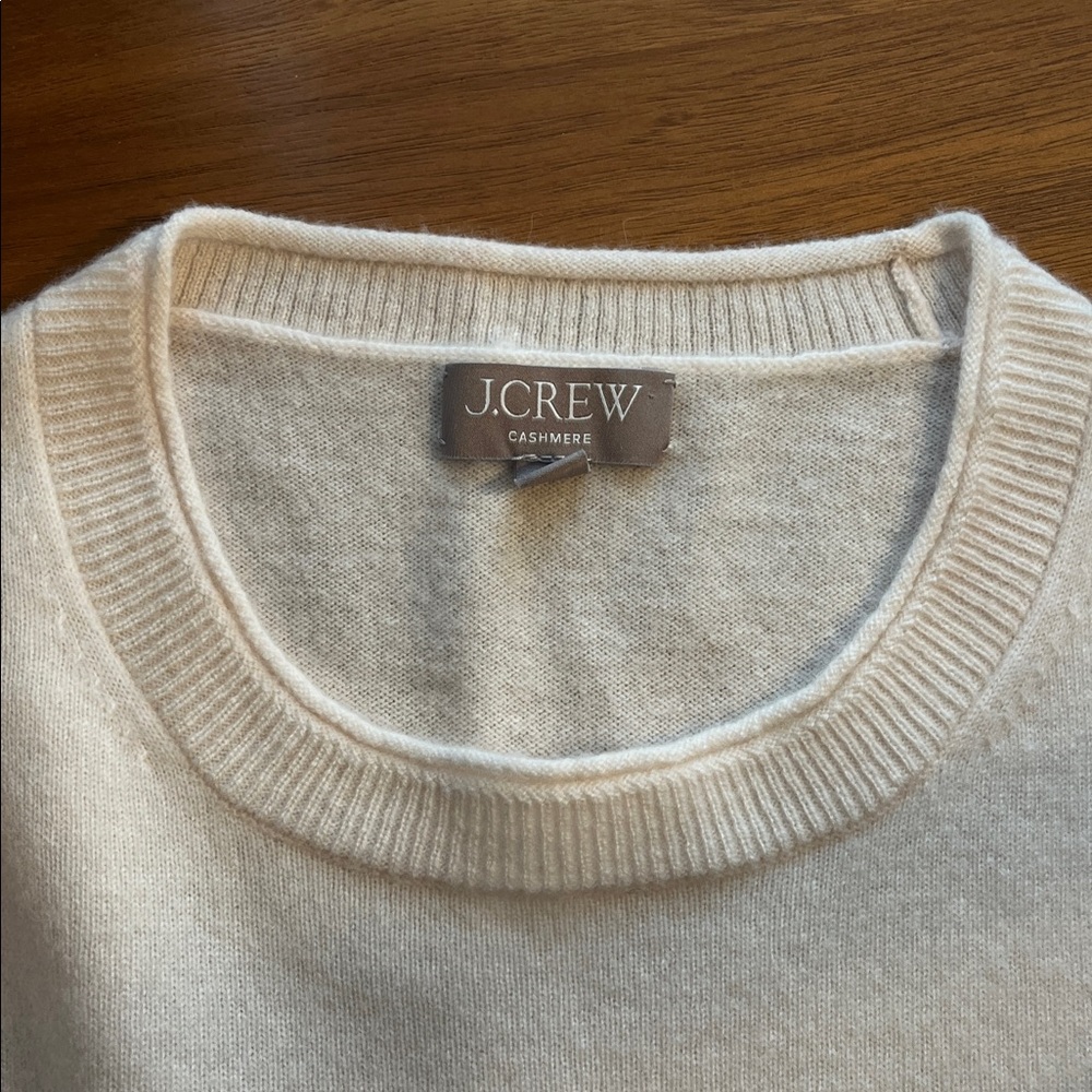 J.Crew | Cashmere relaxed-fit t-shirt | Snow | Size S - Picture 6 of 15